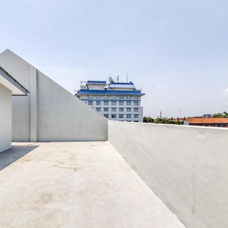 RedDoorz Syariah near Galeria Mall Yogyakarta Dış mekan fotoğraf